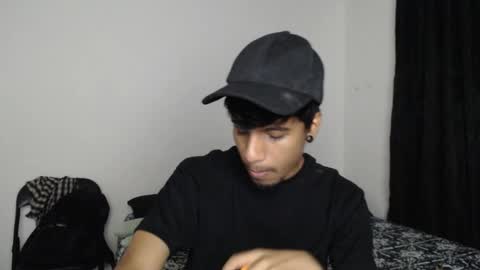 khevinlopezonig online show from November 9, 9:57 am