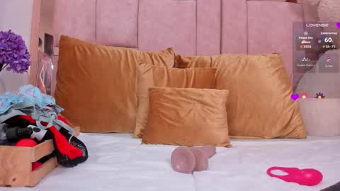 Khloe Cute online show from January 14, 6:05 pm