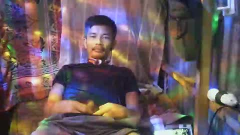 Nikko Coronado online show from October 15, 7:15 pm