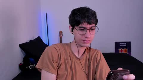 khozler_ online show from March 7, 3:08 am