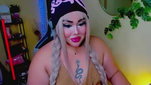 kiacum4u online show from April 12, 12:25 am