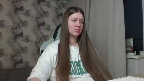 kianna_dior_ online show from February 18, 12:05 pm