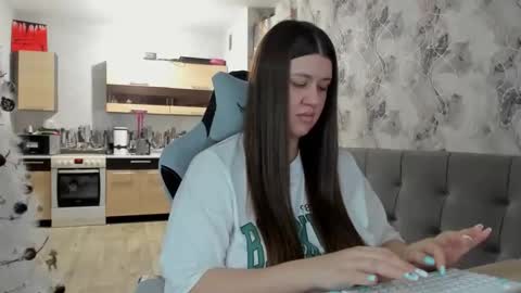 kianna_dior_ online show from January 9, 2:33 pm