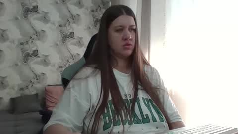 kianna_dior_ online show from March 28, 9:32 am