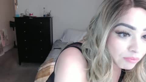 kiannaluv online show from December 31, 2:40 am