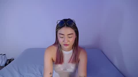 kiaraolivera online show from February 14, 8:00 pm