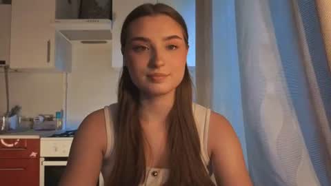Ola my name is Lissa  Lets hit 10 Thumbs Up together   online show from June 10, 2:38 pm