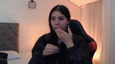 kIKI online show from February 26, 5:22 am