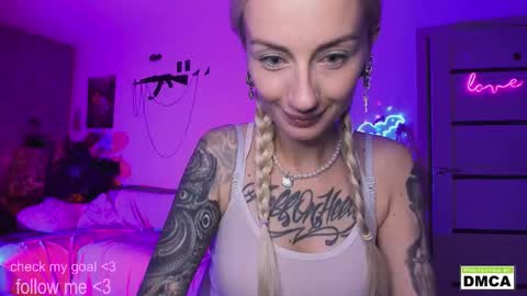 Kiki online show from September 15, 12:01 am