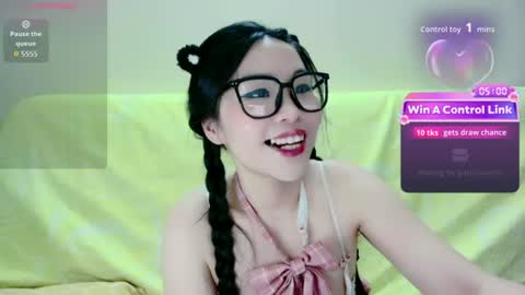 Kiki online show from July 7, 2:54 pm