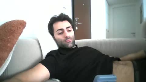 kikkus01 online show from February 21, 9:02 am