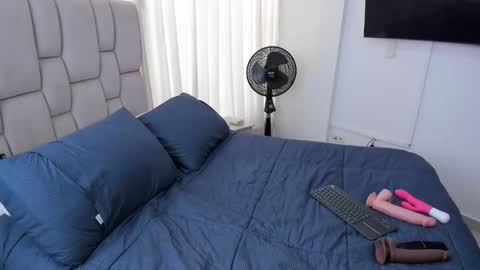 Ana      online show from January 14, 3:53 pm