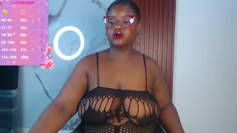 Kim  Follow me please online show from May 10, 3:46 am