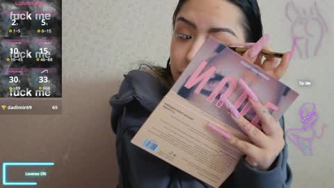 Kim online show from April 8, 7:33 am