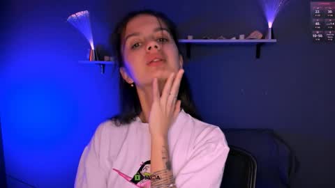 kim_classy online show from December 16, 9:43 pm