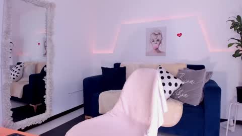 Kim  online show from March 6, 8:09 am