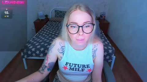 KIM online show from November 24, 8:35 am