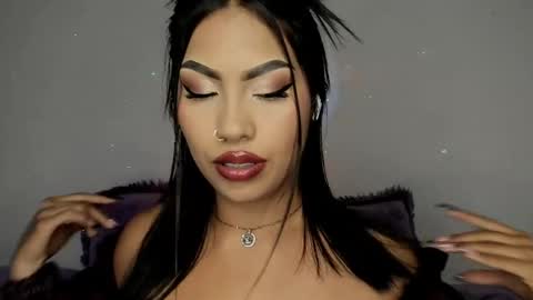 kim_mouth17 online show from May 23, 6:09 am