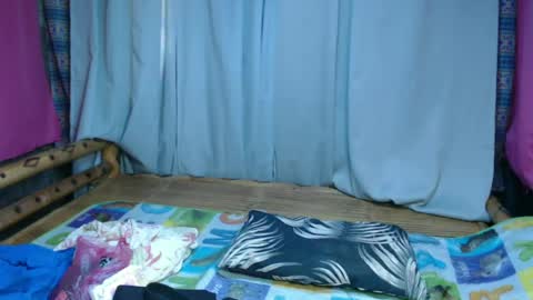 kim_starr online show from July 11, 1:54 am