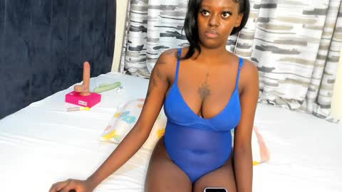 kimberly_blaze online show from February 15, 4:26 am