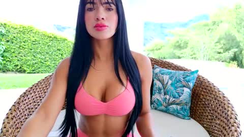 Melissa online show from January 11, 2:45 pm