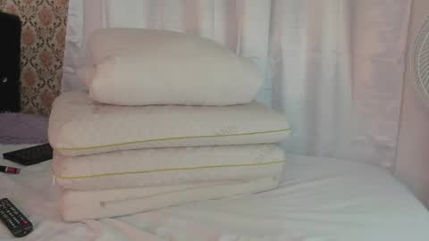 Kimberly online show from May 11, 12:17 am