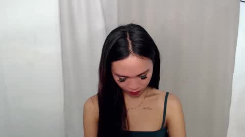 Snapshot of kimberly_tart chatting on October 4, 11:35 pm Kimberly online show from October 4, 11:35 pm