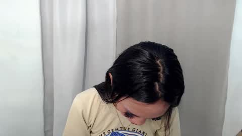 Snapshot of kimberly_tart chatting on October 2, 5:06 am Kimberly online show from October 2, 5:06 am