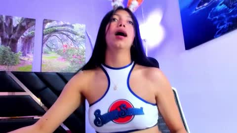 Kimberly Villalobos online show from October 31, 12:27 pm