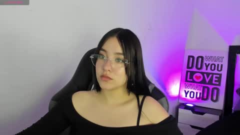 kimgarcez online show from September 18, 10:25 pm