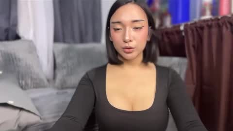 Siobe Lim online show from June 8, 1:34 pm