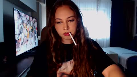 Kim Lee  online show from January 12, 11:39 am