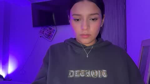 kimmi online show from March 16, 10:47 pm