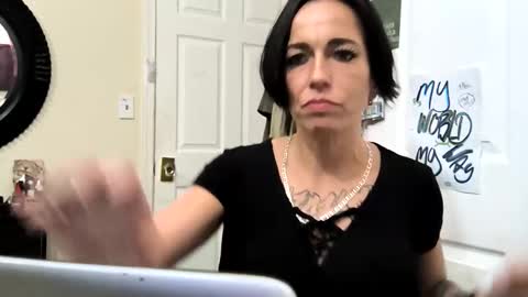 kimmiemode online show from October 29, 11:16 pm