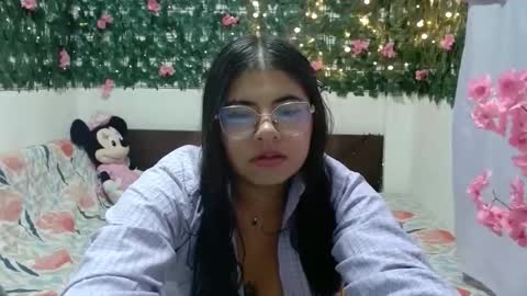 Kimmy online show from November 22, 2:43 am