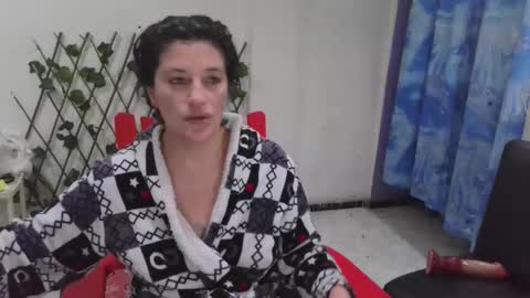 Kimmy online show from October 31, 4:35 am