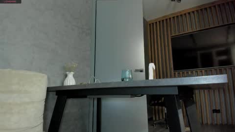 Kimmy online show from November 15, 6:20 pm