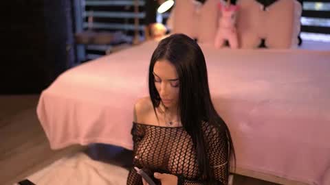 Kim online show from July 12, 4:43 pm