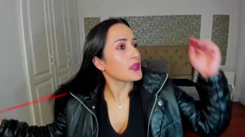 Kim online show from October 3, 7:55 pm