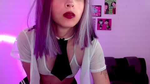 Snapshot of kind_scarlett chatting on January 23, 2:23 am Kind Scarlett online show from January 23, 2:23 am