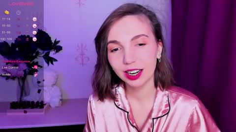 Hazel online show from March 4, 7:33 pm