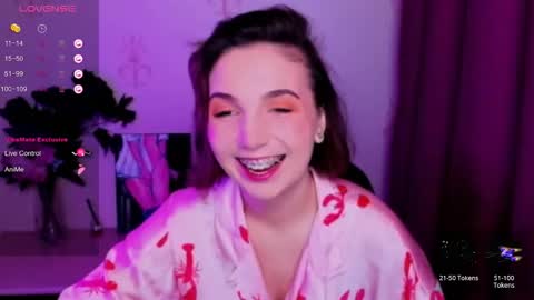 Hazel online show from October 15, 2:18 pm