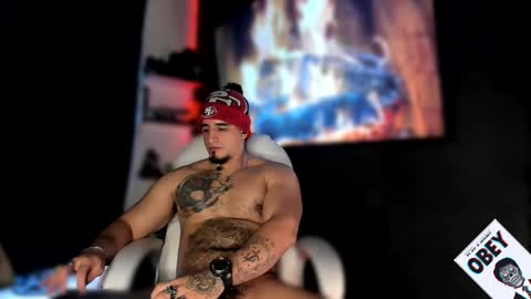 King Bear online show from February 8, 6:43 am