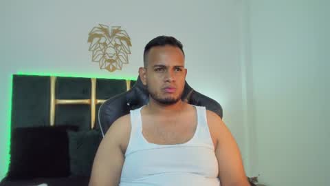kingg_jay online show from June 10, 12:15 pm