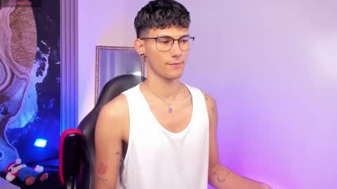  A L E X  online show from March 27, 4:29 am