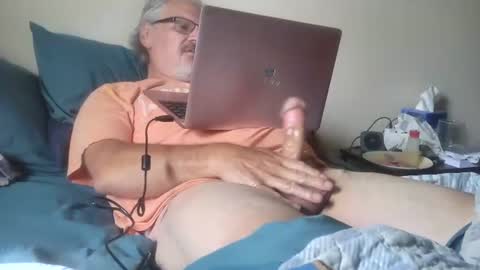 kingtongue10 online show from June 26, 5:51 pm