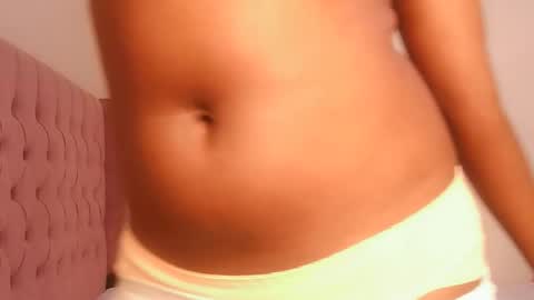 Lola online show from February 27, 6:39 am