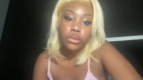 Snapshot of kinkykittee chatting on February 8, 6:43 am Bunniii online show from February 8, 6:43 am