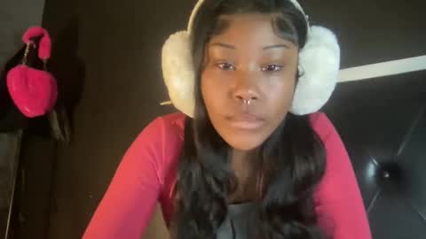 Snapshot of kinkykittee chatting on January 4, 1:10 am Bunniii online show from January 4, 1:10 am