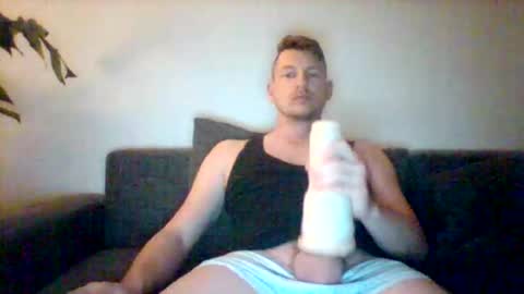 kinkylionboy online show from February 8, 8:01 pm